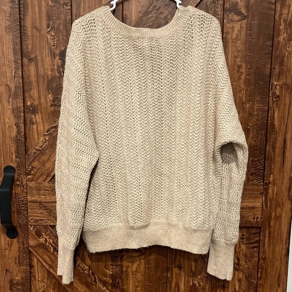 Nicole‎ miller women’s cream colored cable knit sweater size XL - Picture 4 of 4